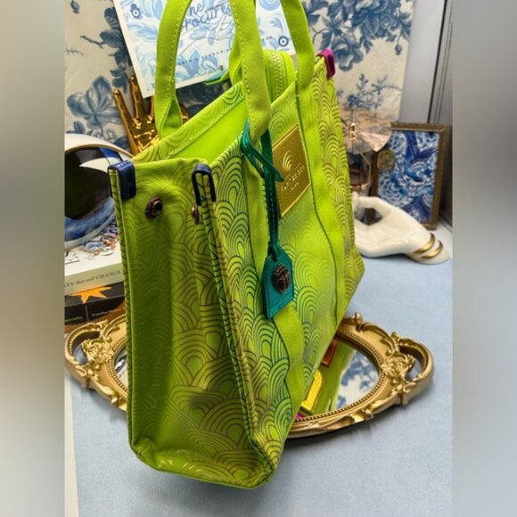 🆕 KURT GEIGER LONDON 🧿 NWOT Southbank Tote Crossbody Bag, Lime Green - Picture 4 of 16